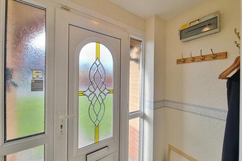 3 bedroom bungalow to rent, James Gavin Way, Leicester