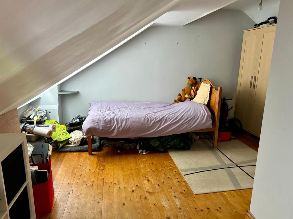 Double bedroom 2