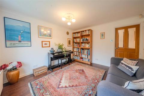 4 bedroom detached house for sale, Mulberry Garth, Leeds, West Yorkshire