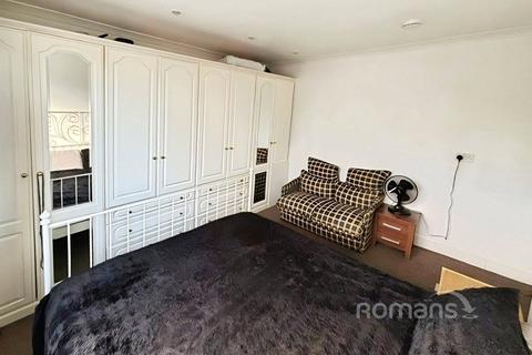 undefined, Cumberland Avenue, Basingstoke, RG22