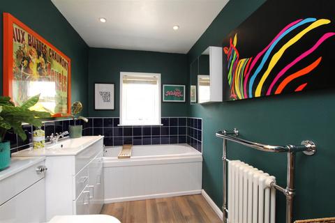 3 bedroom detached house for sale, Thornton Road, South Kelsey LN7
