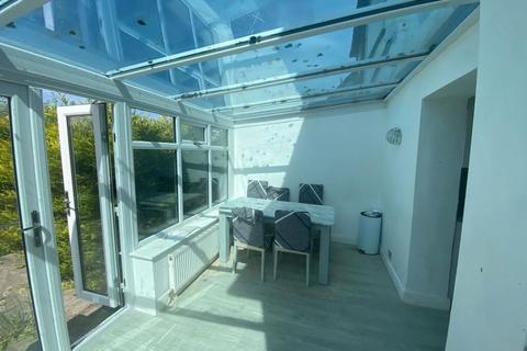 undefined, Kendal LA9