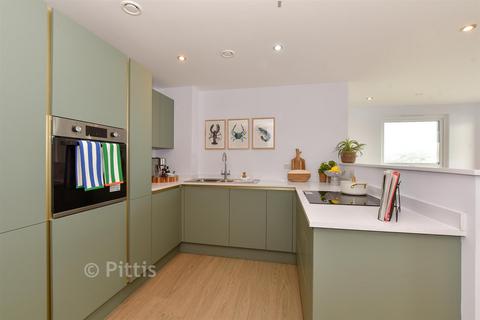 2 bedroom apartment for sale, Breakwaters, Sandown PO36