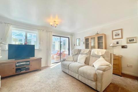 3 bedroom detached bungalow for sale, Fairview Avenue, Weston, CW2
