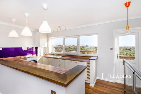 3 bedroom detached house to rent, Sandy Beach Estate, PO11