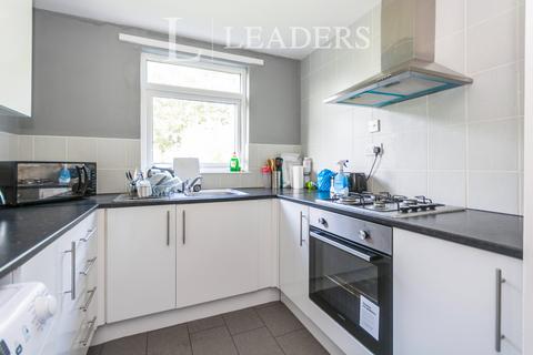 undefined, Lynfield Close, B38