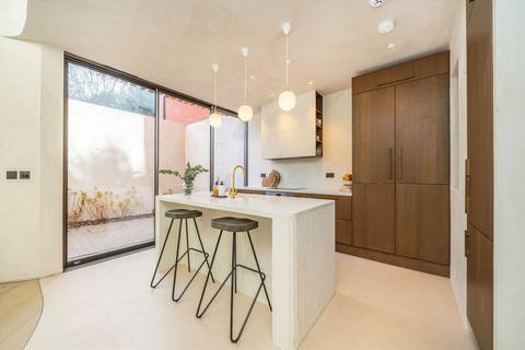 4 bedroom detached house to rent, Grafton Road, LONDON NW5