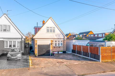 undefined, Elm Grove, Hockley SS5
