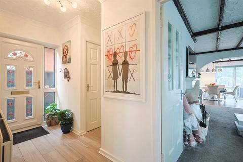 3 bedroom detached house for sale, Elm Grove, Hockley SS5