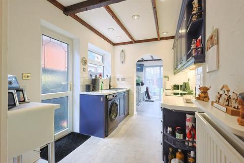 3 bedroom detached house for sale, Elm Grove, Hockley SS5