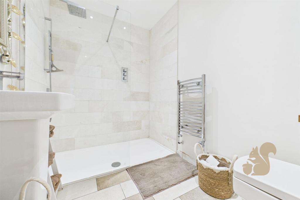 Ensuite