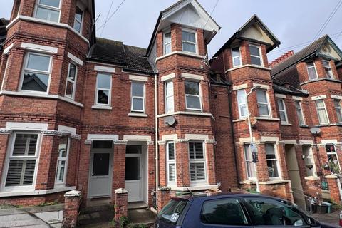 Radnor Park Crescent, Kent CT19