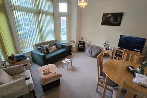 3 bedroom apartment for sale, Eversley Road, Bexhill-on-Sea, TN40