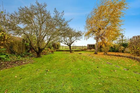 3 bedroom bungalow for sale, Orchard Drive, Meopham DA13