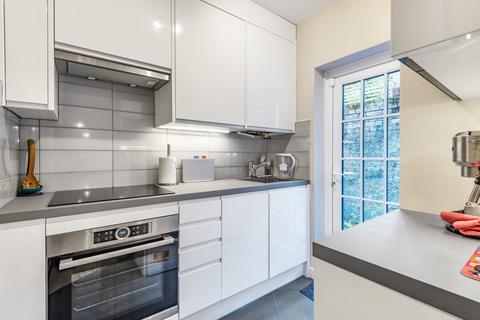 undefined, Kinnear Road, London, W12