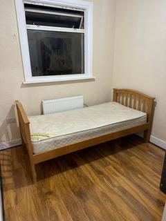 undefined, Kempton Road, London E6