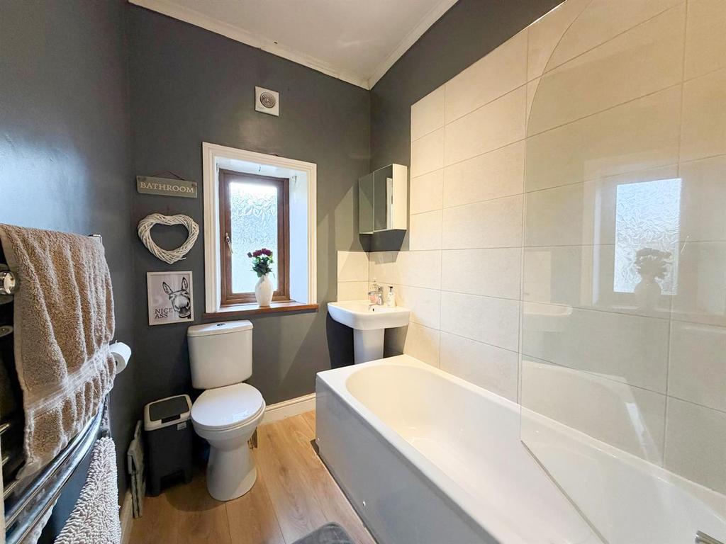 3 bed terrace, Steeton