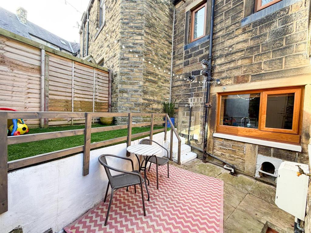 3 bed terrace, Steeton