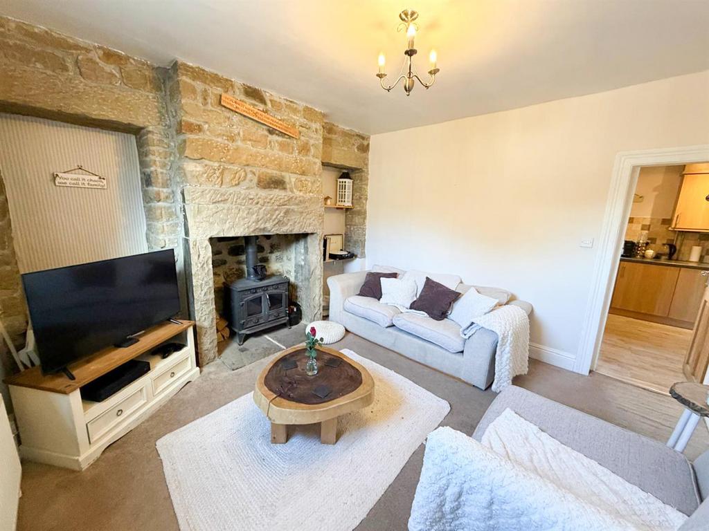 3 bed terrace, Steeton