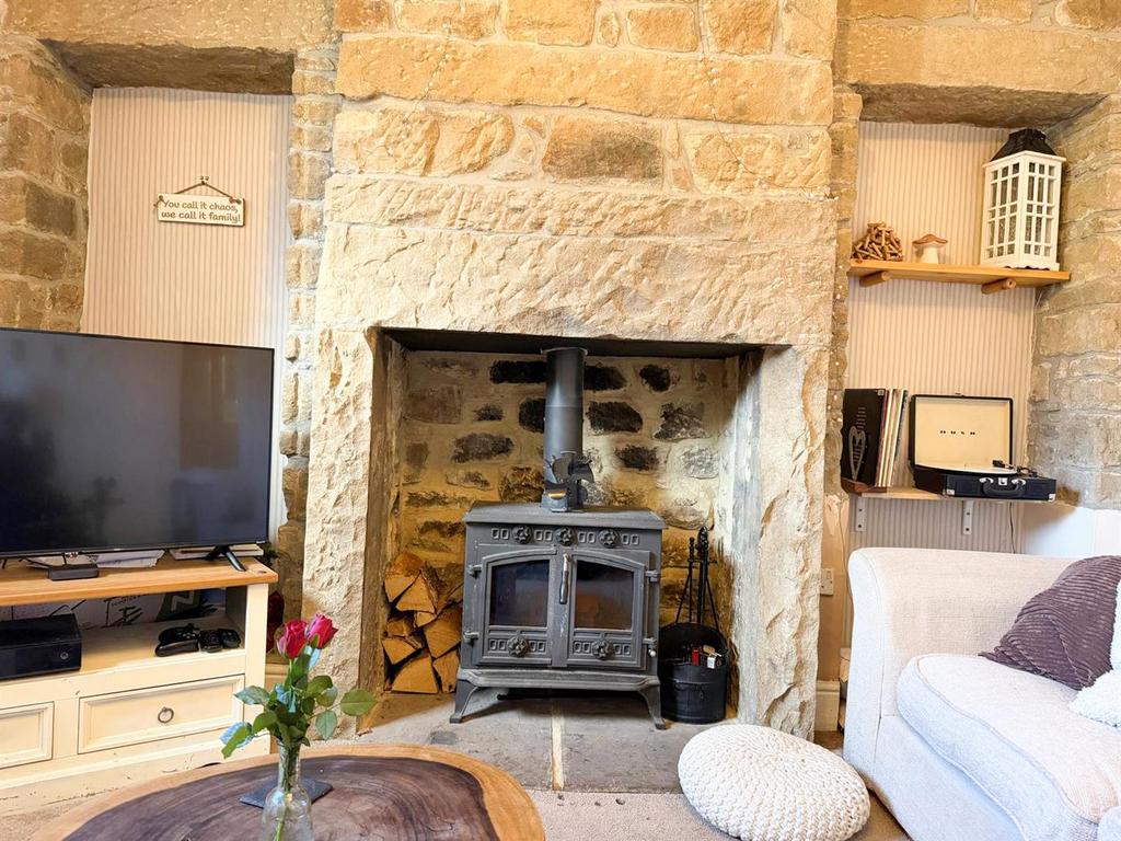 3 bed terrace, Steeton