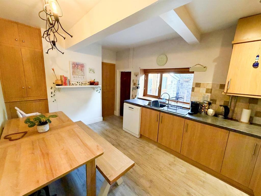 3 bed terrace, Steeton
