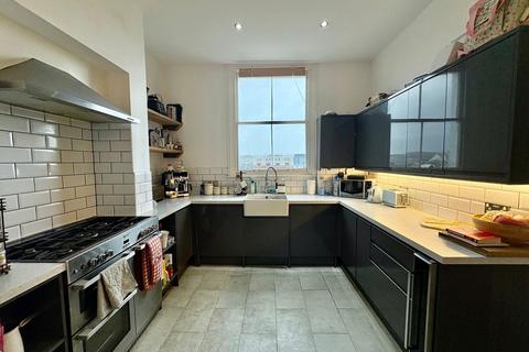 2 bedroom flat to rent, Buckingham Street, Brighton BN1