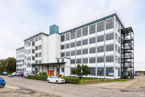 Warehouse to rent, Princess Margaret Rd Tilbury RM18 8RH