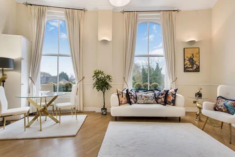 1 bedroom apartment for sale, North Side Wandsworth Common, London SW18
