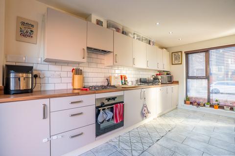 undefined, Castleford WF10