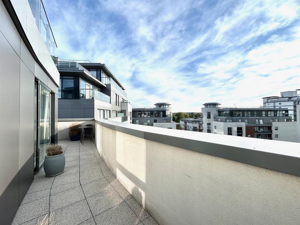 Balcony 1.jpg