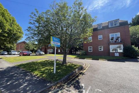 Hewlett Road, Cheltenham