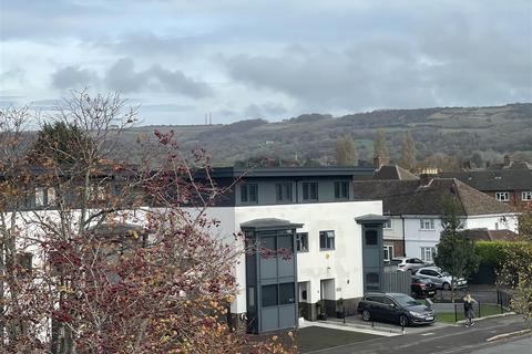 undefined, Hewlett Road, Cheltenham