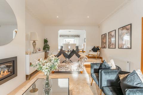 4 bedroom detached house for sale, Ladeside Drive, Kilsyth, G65