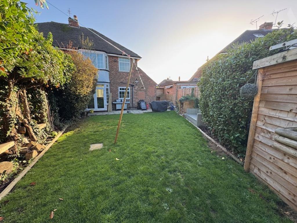 62 Elmfield Road Garden x 4.jpeg