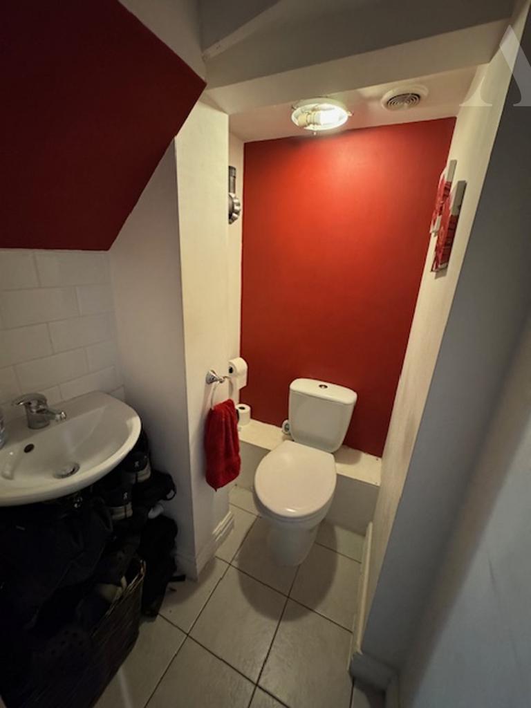 62 Elmfield Road Guest WC.jpeg