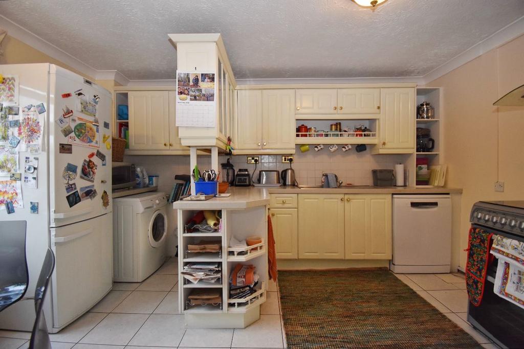 House in Cambridge, Cherry Hinton - View 4