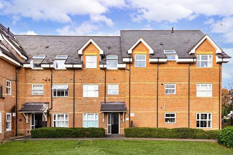 Hayes Grove, London SE22