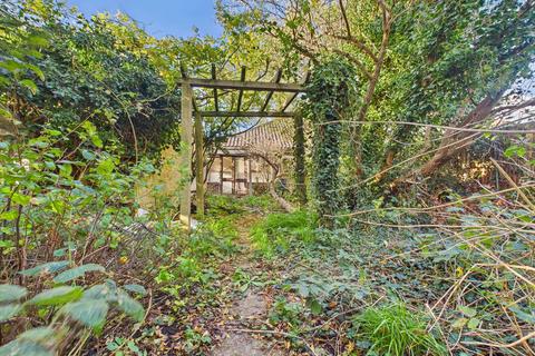 2 bedroom semi-detached bungalow for sale, Greentrees Close, Sompting, Lancing, BN15 9SX