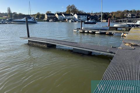 undefined, Barge Lane, Wootton Bridge