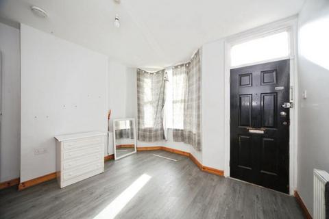 undefined, Saxon Road, Luton, Bedfordshire