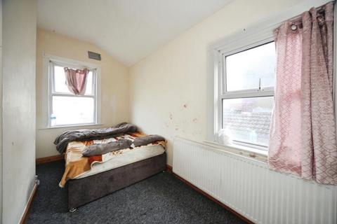 undefined, Saxon Road, Luton, Bedfordshire