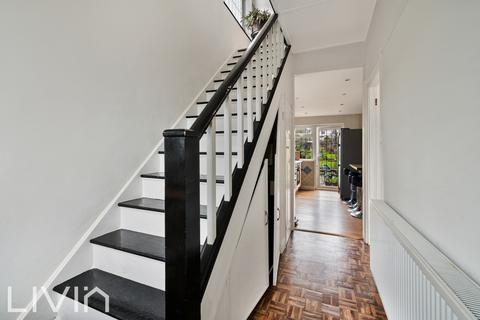 undefined, South Croydon CR2