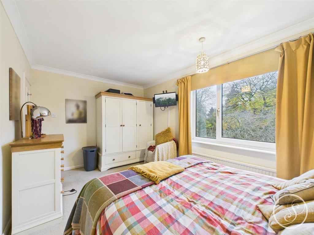 Bed 1