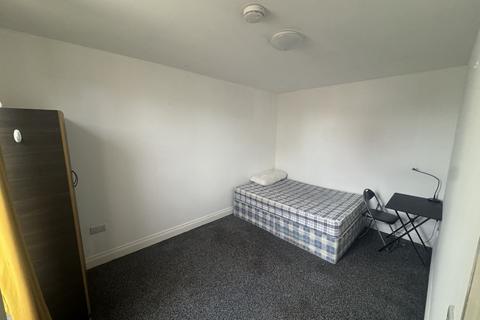 1 bedroom in a house share to rent, Perry Street, Bristol BS5