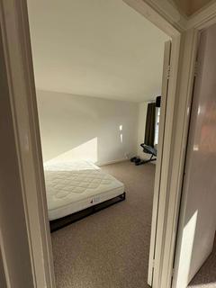 undefined, Luton LU2