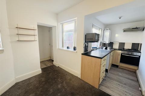 2 bedroom house for sale, Grasswell Terrace, Houghton Le Spring DH4