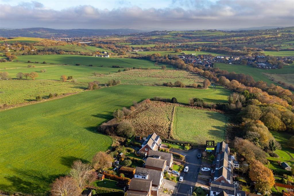 Aerial View - Surroundings