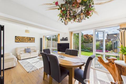Chetwode Road, Tadworth, KT20
