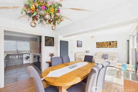 3 bedroom terraced house for sale, Chetwode Road, Tadworth, KT20