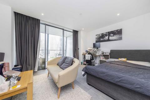 Studio to rent, Dollar Bay Place, London E14